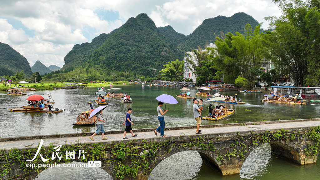 广西靖西：山水美景引客来【2】
