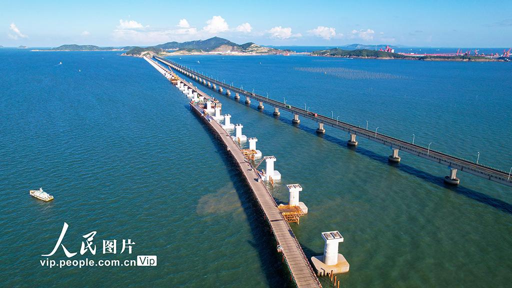 浙江台州：海上大桥建设忙【3】