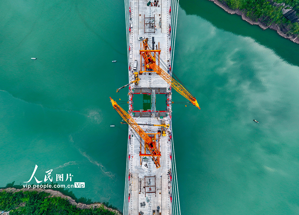 云南绥江：新市金沙江特大桥合龙【2】