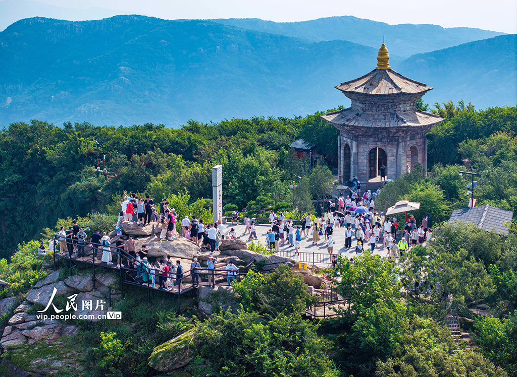 江苏连云港：花果山游人如织【2】