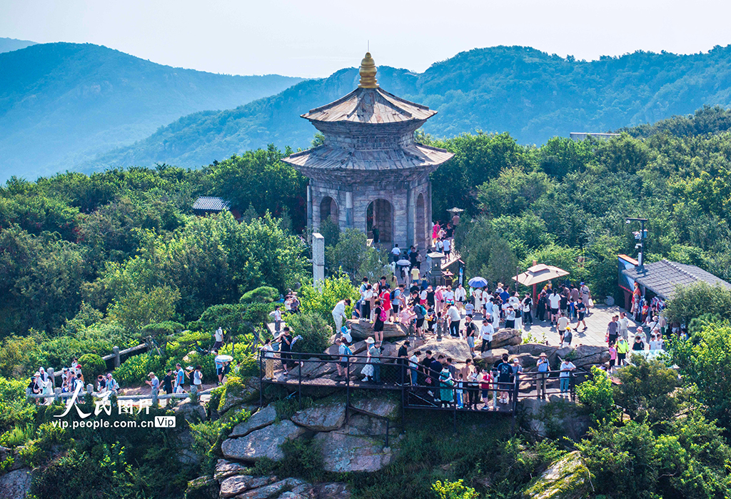 江苏连云港：花果山游人如织【5】