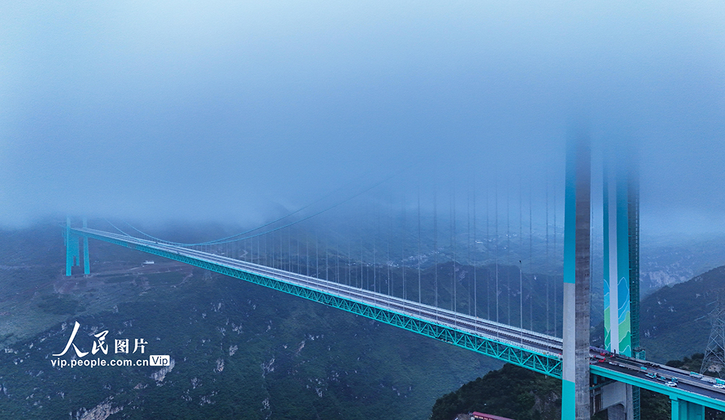 贵州：花江峡谷大桥进行荷载试验【2】
