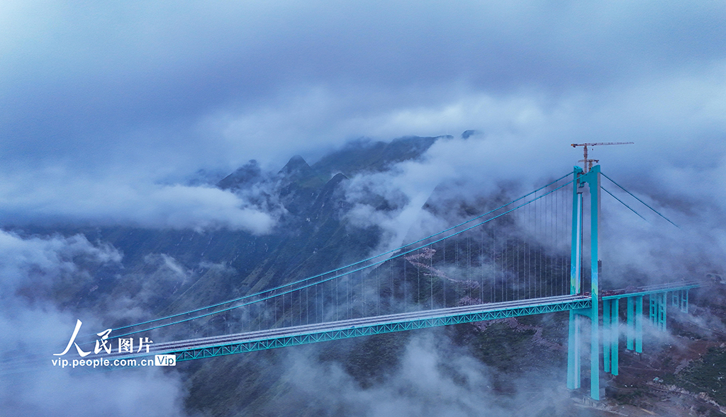 贵州：花江峡谷大桥进行荷载试验【4】