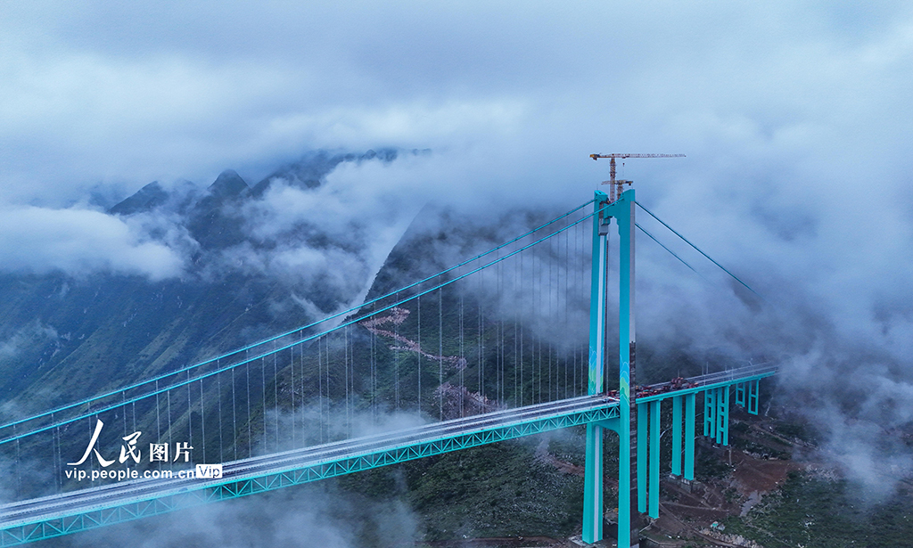 贵州：花江峡谷大桥进行荷载试验【5】