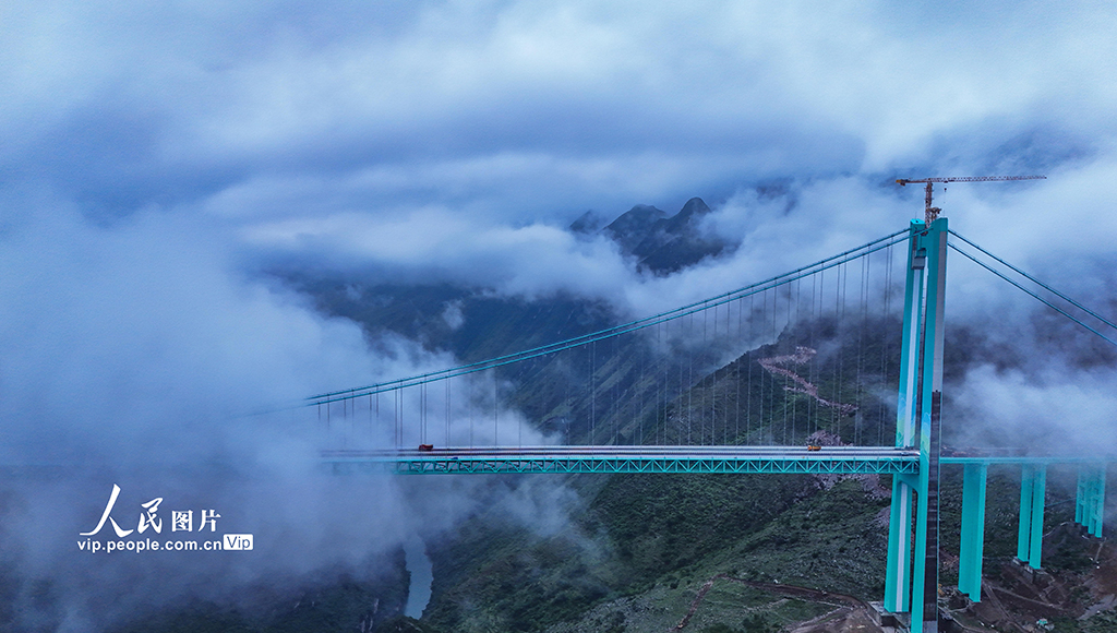 贵州：花江峡谷大桥进行荷载试验【6】