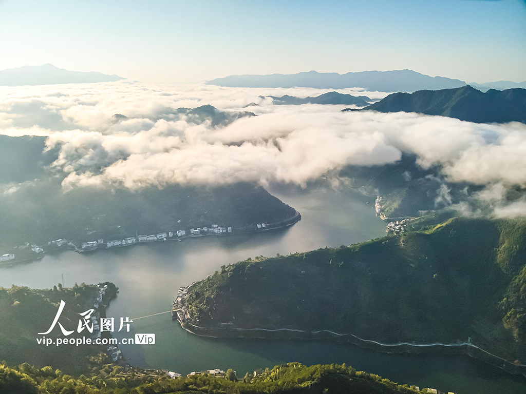 安徽歙县：新安江畔初秋晨韵【4】