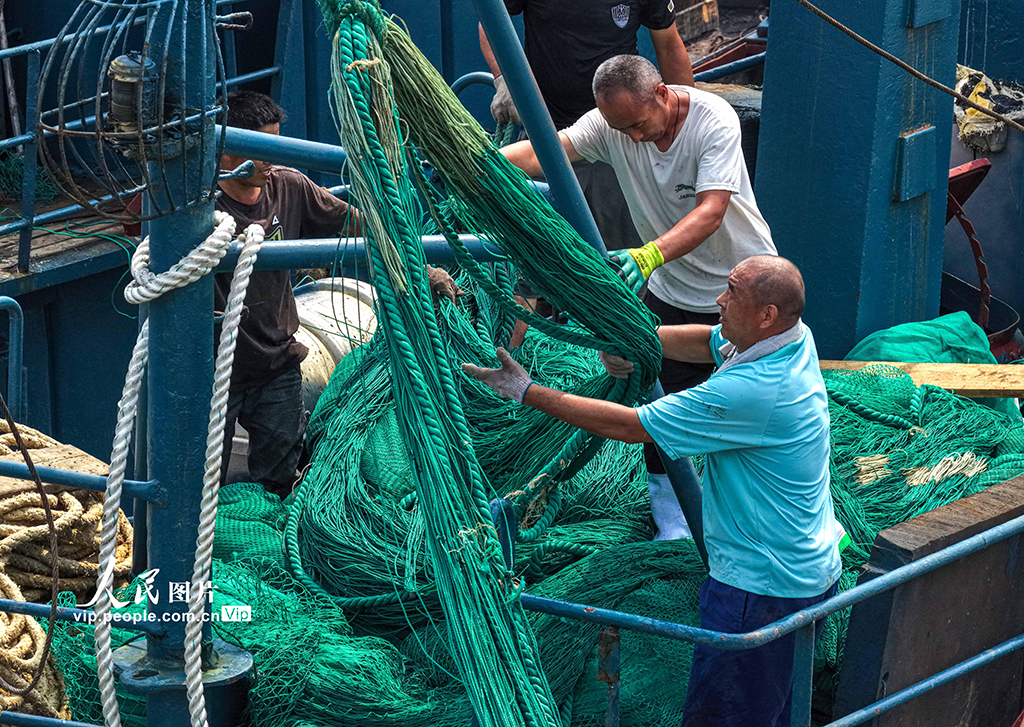 山东荣成：迎开海 备秋捕【3】