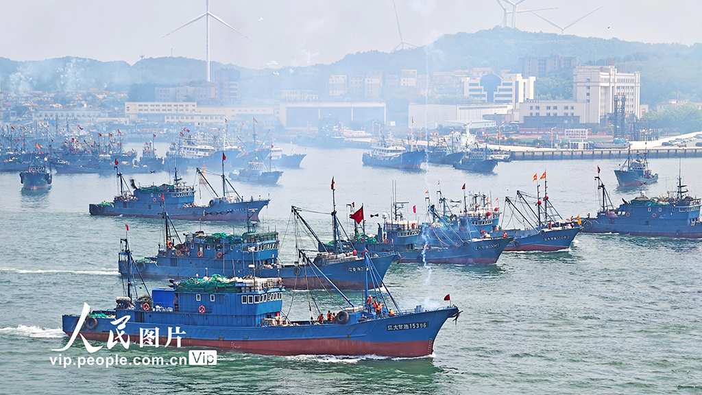 黄渤海休渔期结束 渔船拔锚起航【3】