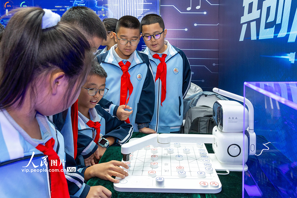 新疆乌鲁木齐：感受科技魅力【3】