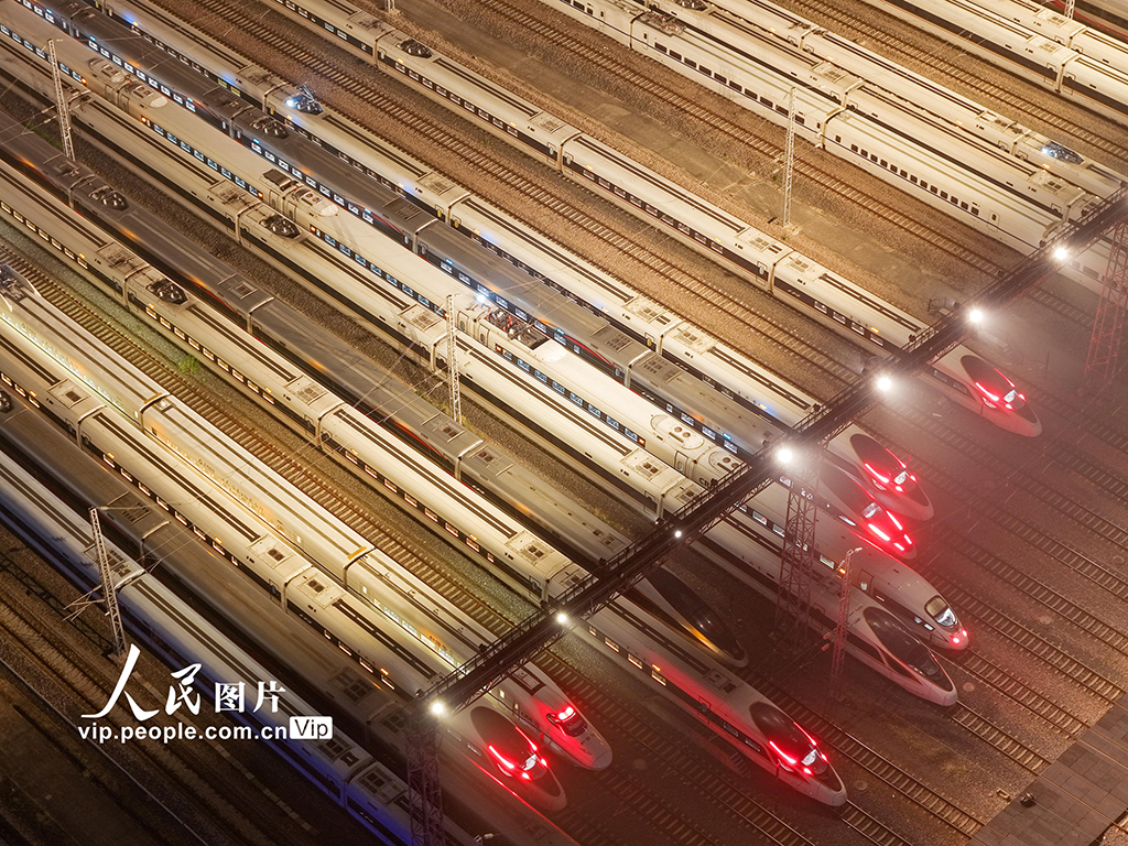 江苏南京:动车组秋季整修拉开帷幕【2】
