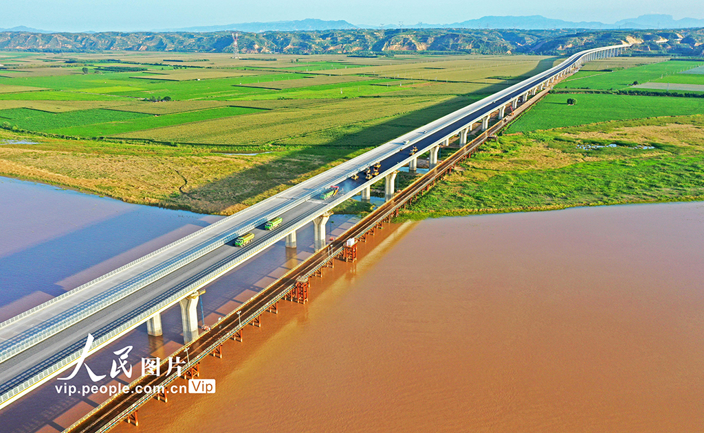 河南孟州:沁伊高速黄河特大桥建设如火如荼【5】