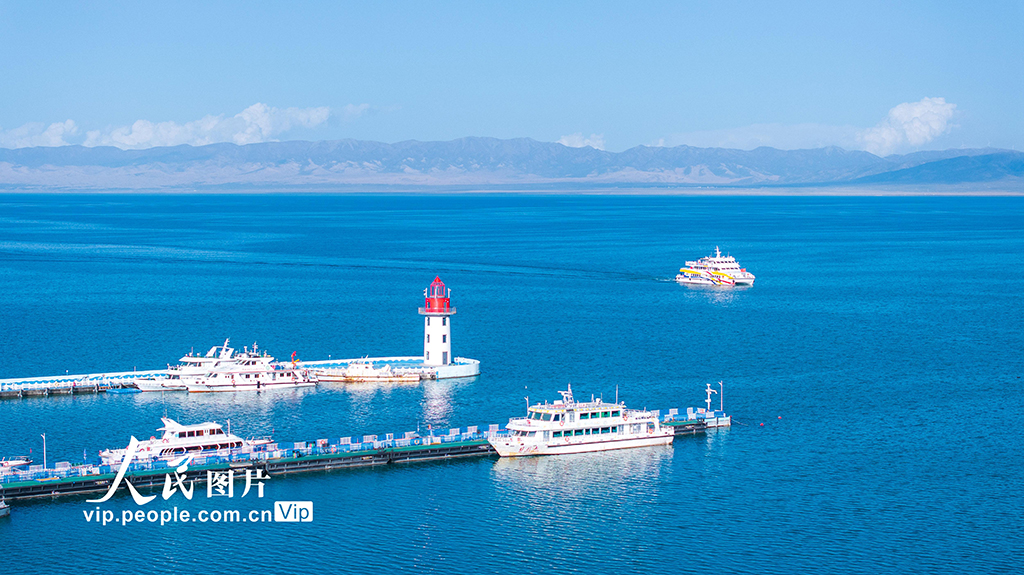 青海湖美景引客来【3】