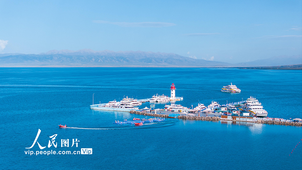 青海湖美景引客来【10】