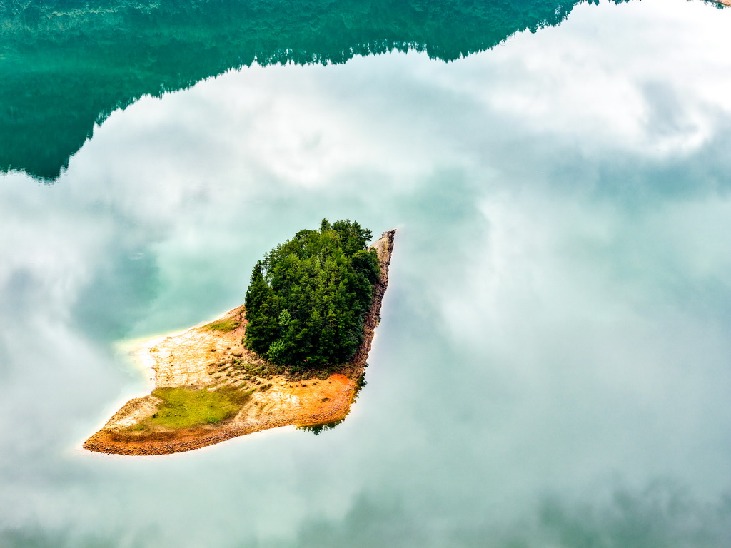 这是9月9日拍摄的小南海湿地自然保护区景色（无人机照片）。