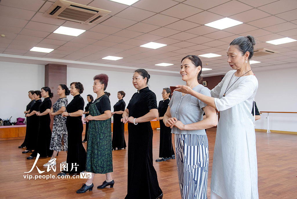 江苏张家港：老年大学助力“老有所学”【4】