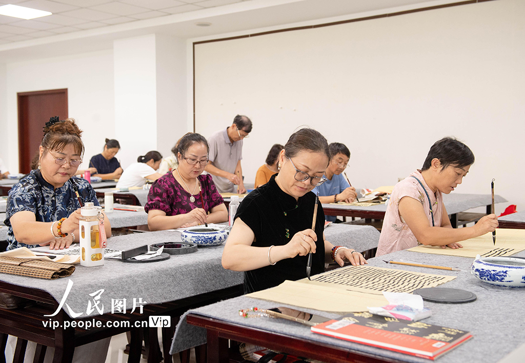 江苏张家港：老年大学助力“老有所学”【2】