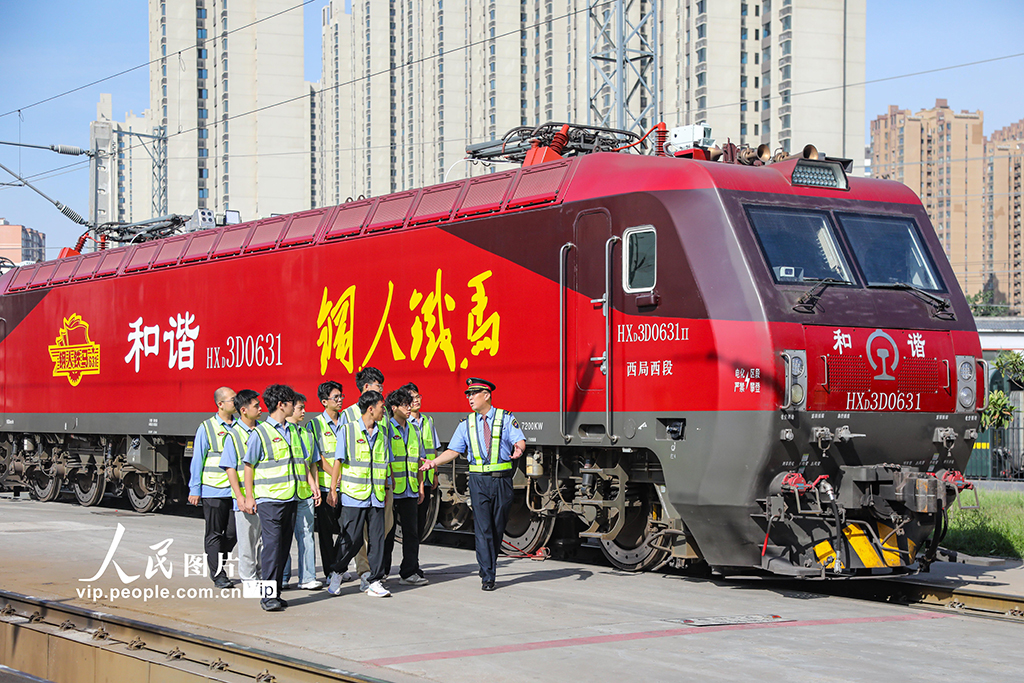 陕西西安：手把手传技 心贴心带徒【3】