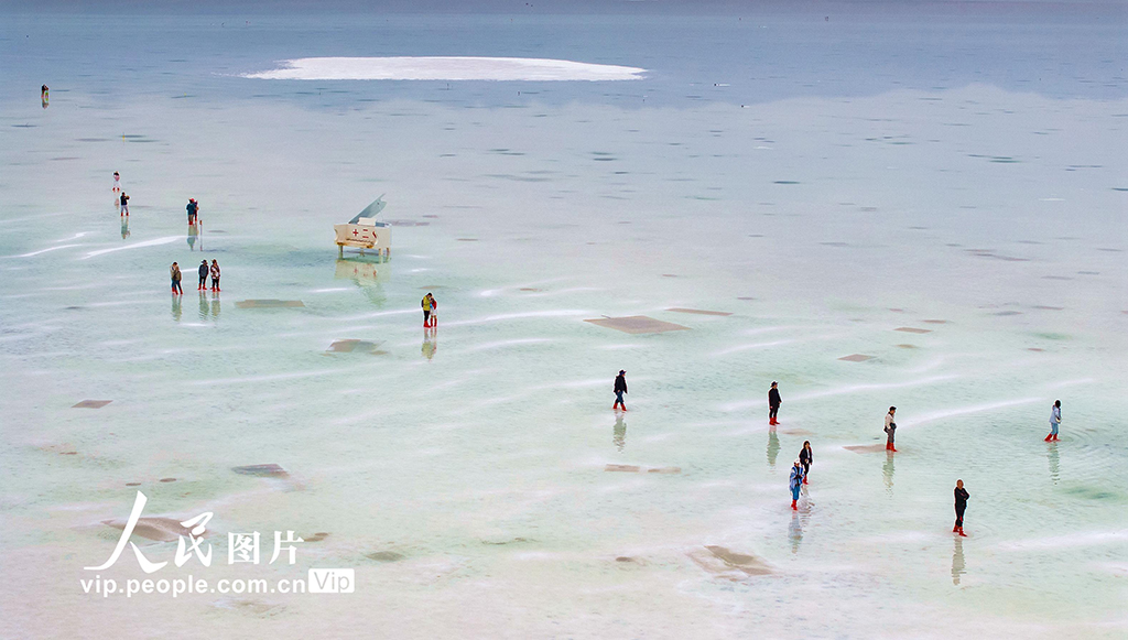 青海乌兰：盐湖美景醉游人【2】