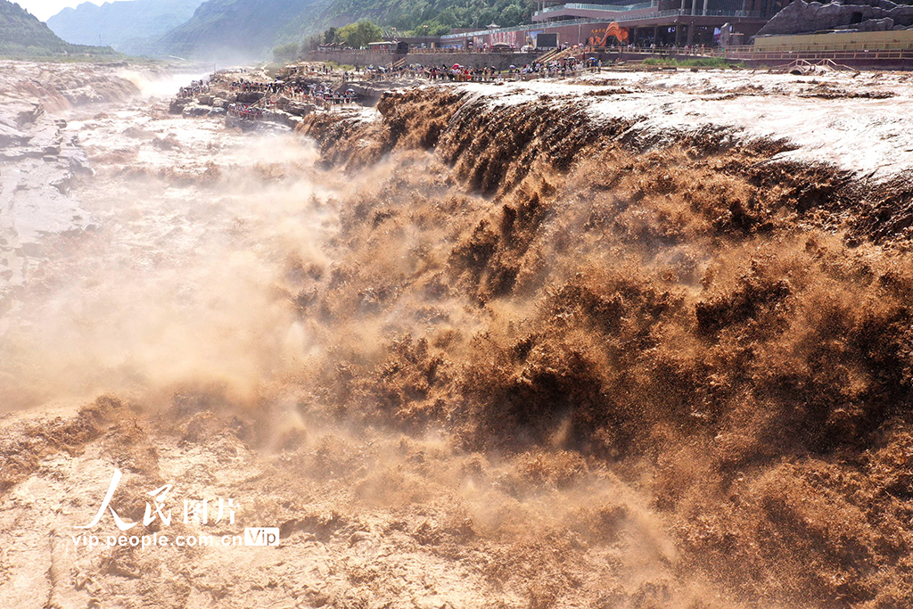 山西吉县：黄河壶口瀑布气势磅礴【3】