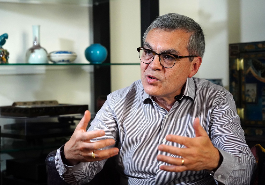 2020年9月9日，援华抗日法国医生贝熙叶之子、法国心脏病科医生贝石涛在法国巴黎接受新华社记者专访。新华社记者 肖亚卓 摄