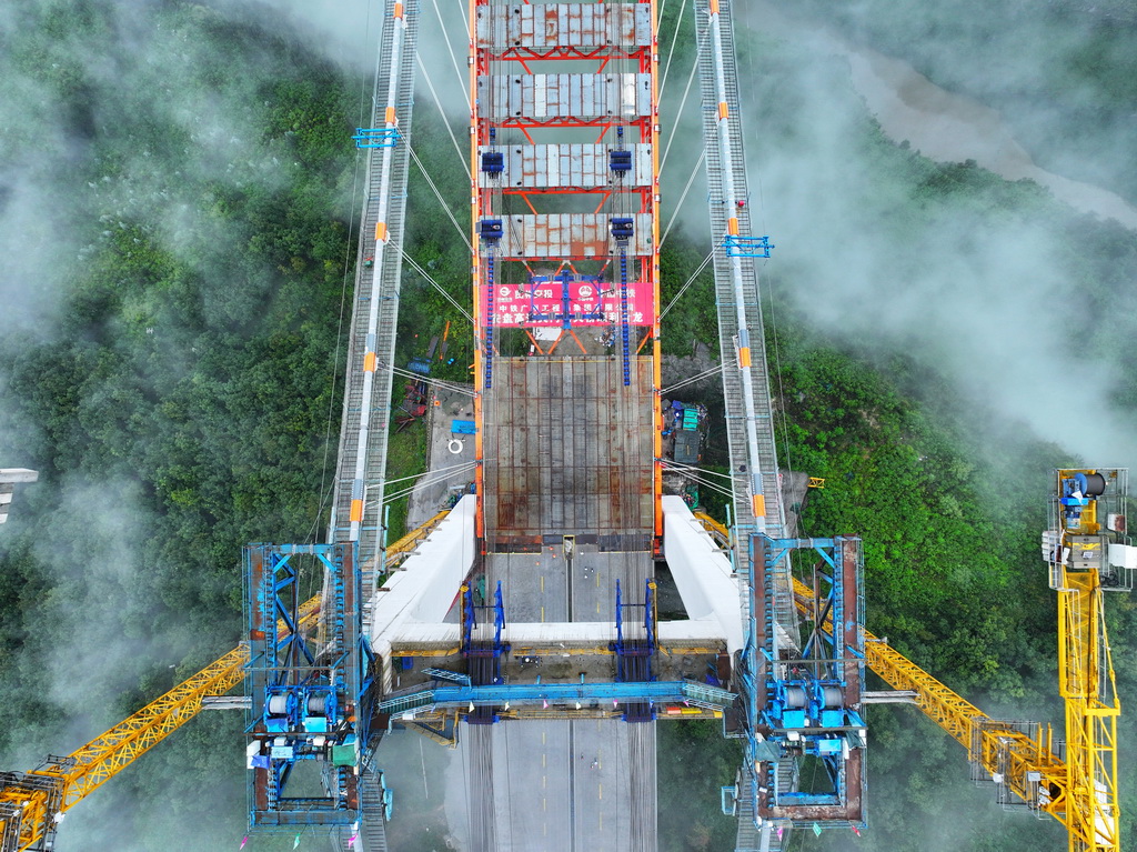 这是9月23日拍摄的天门特大桥（无人机照片）。