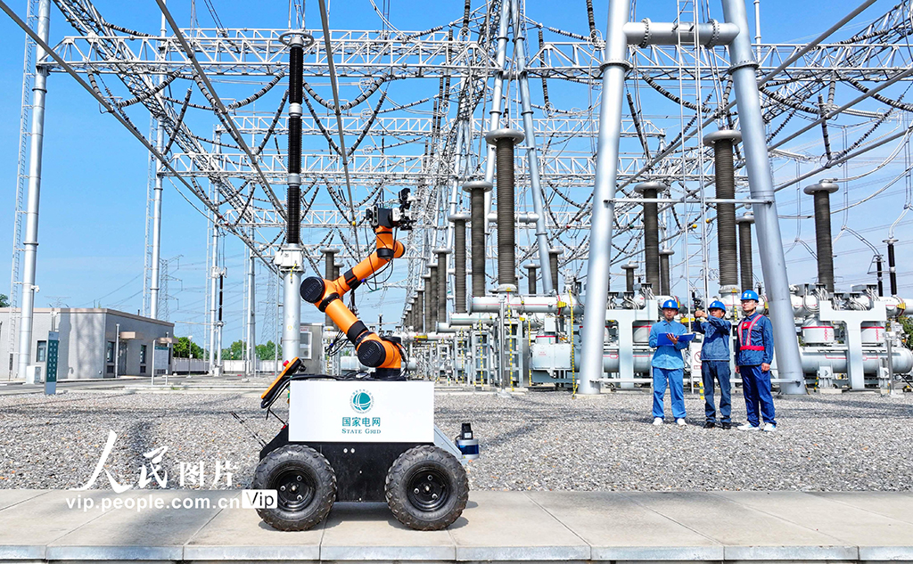 安徽滁州：5G智能机器人巡检电网保节日供电【2】