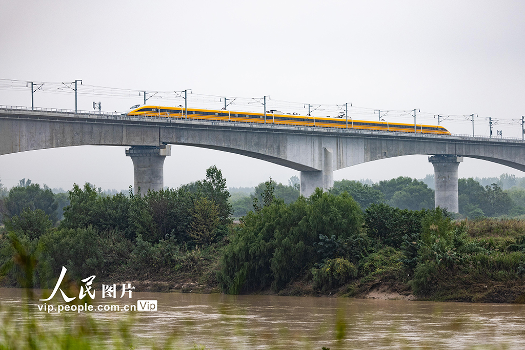 陕西西安：西延高铁启动时速385公里提速试验【2】