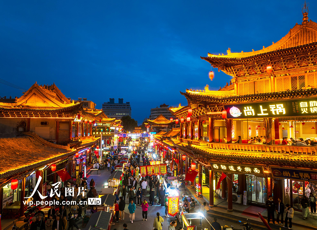 甘肃张掖：老街“夜经济”【2】