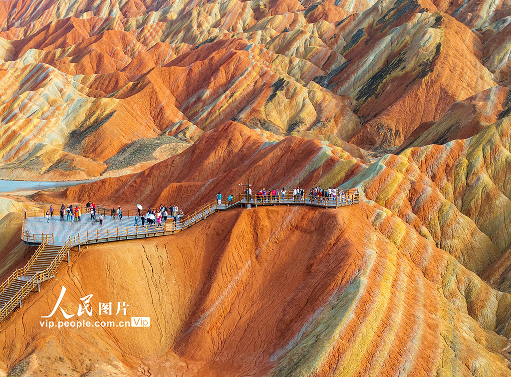 甘肃张掖：七彩丹霞迎客来【3】