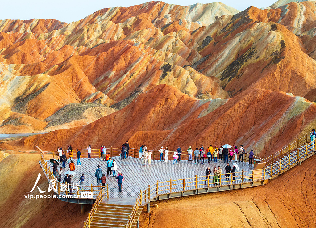 甘肃张掖：七彩丹霞迎客来【4】