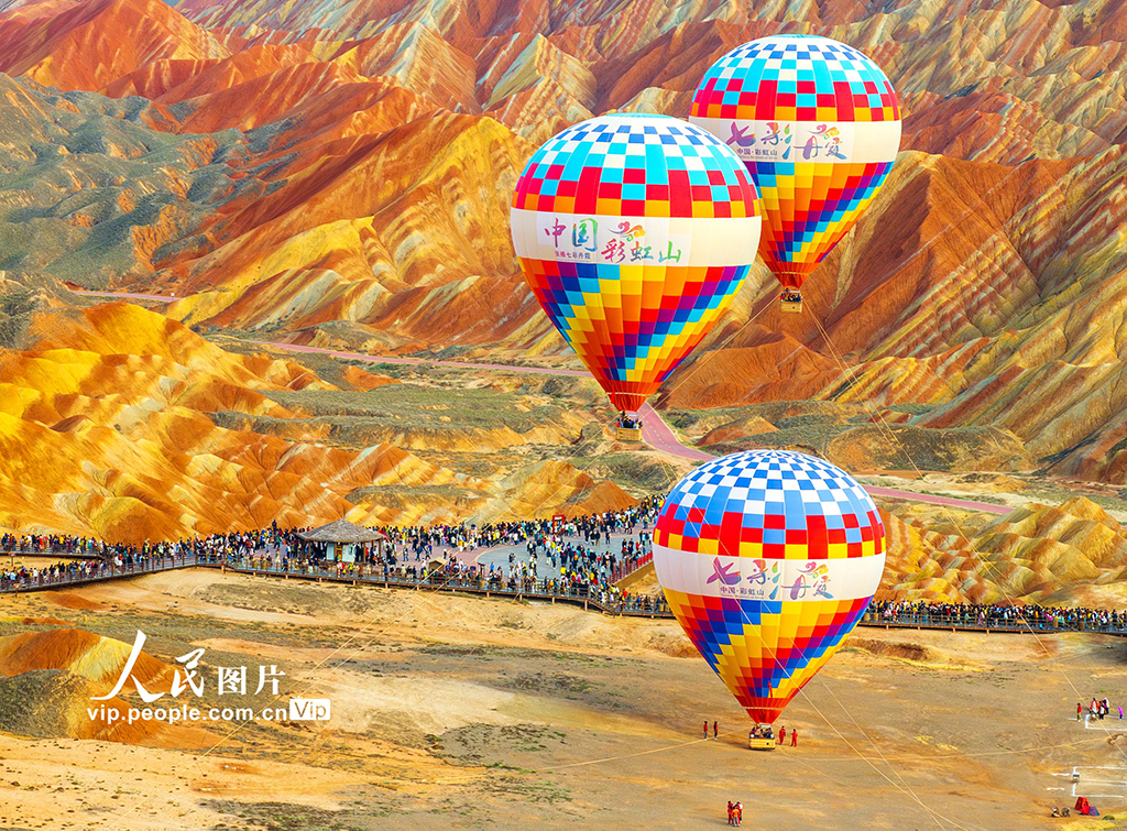 甘肃张掖：七彩丹霞迎客来【5】