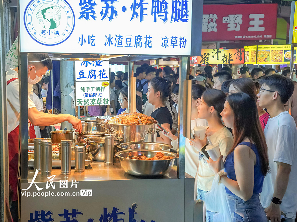 广西南宁：夜市人气旺【5】