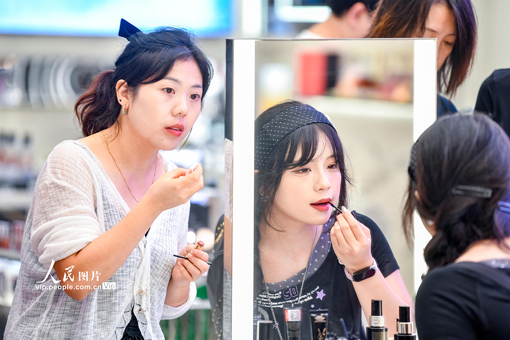 海南海口：假日消费热潮涌动【3】