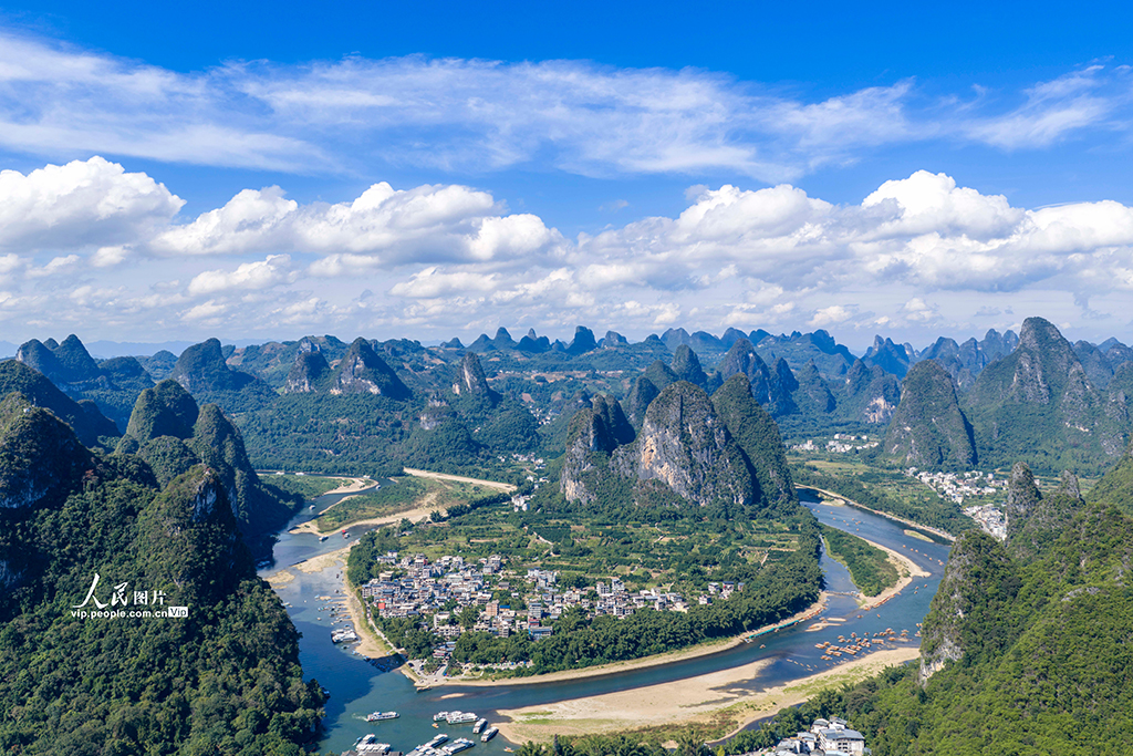 广西阳朔：漓江秋景美如画【2】