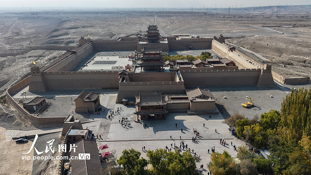 甘肃嘉峪关：大漠雄关迎宾客【5】