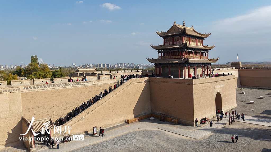 甘肃嘉峪关：大漠雄关迎宾客【6】