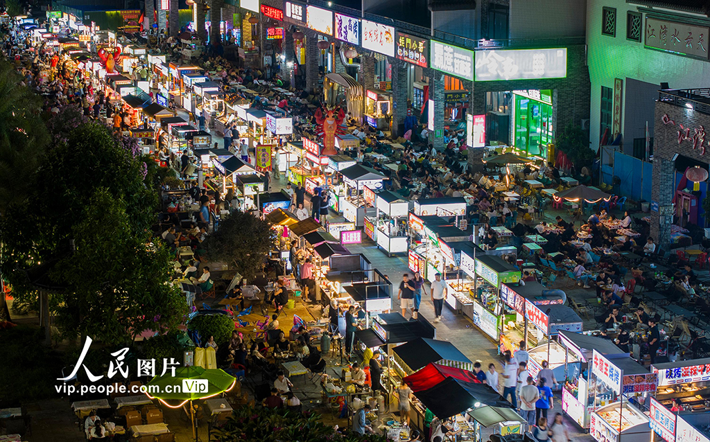 广西梧州：夜市人气旺【3】