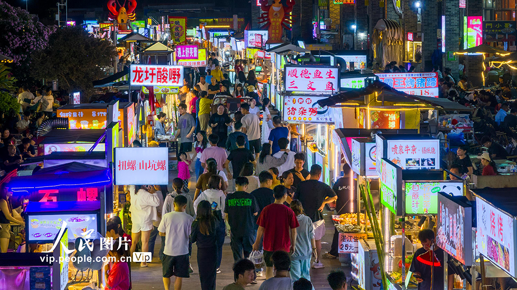 广西梧州：夜市人气旺【5】