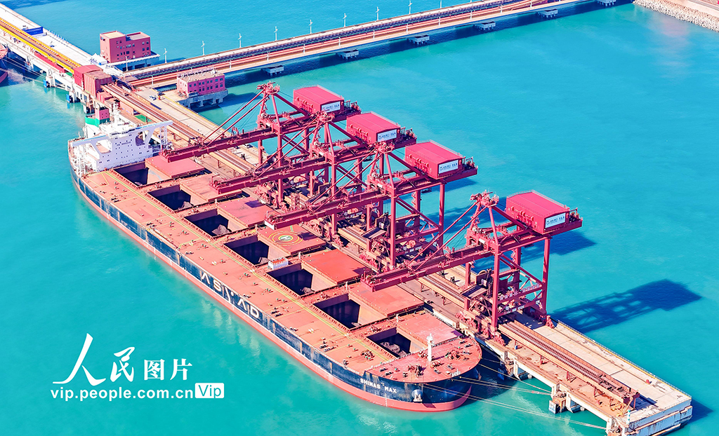 全国首个40万吨干散货数智码头在山东港口青岛港投产【5】