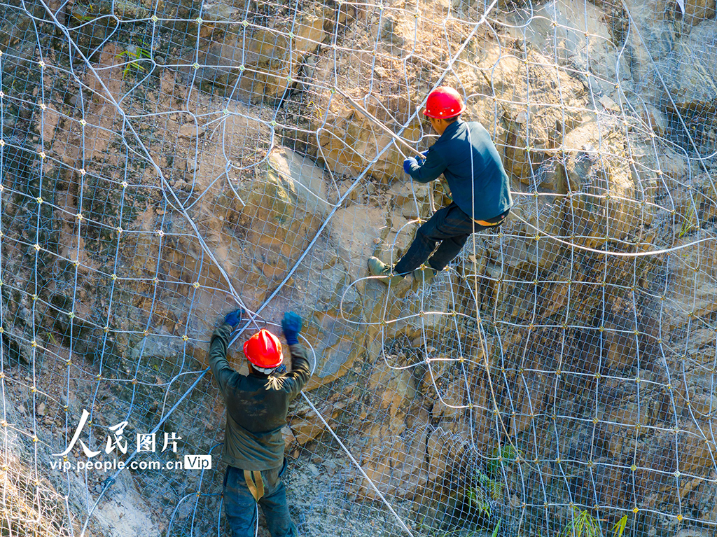 广西金秀：安防工程建设正酣