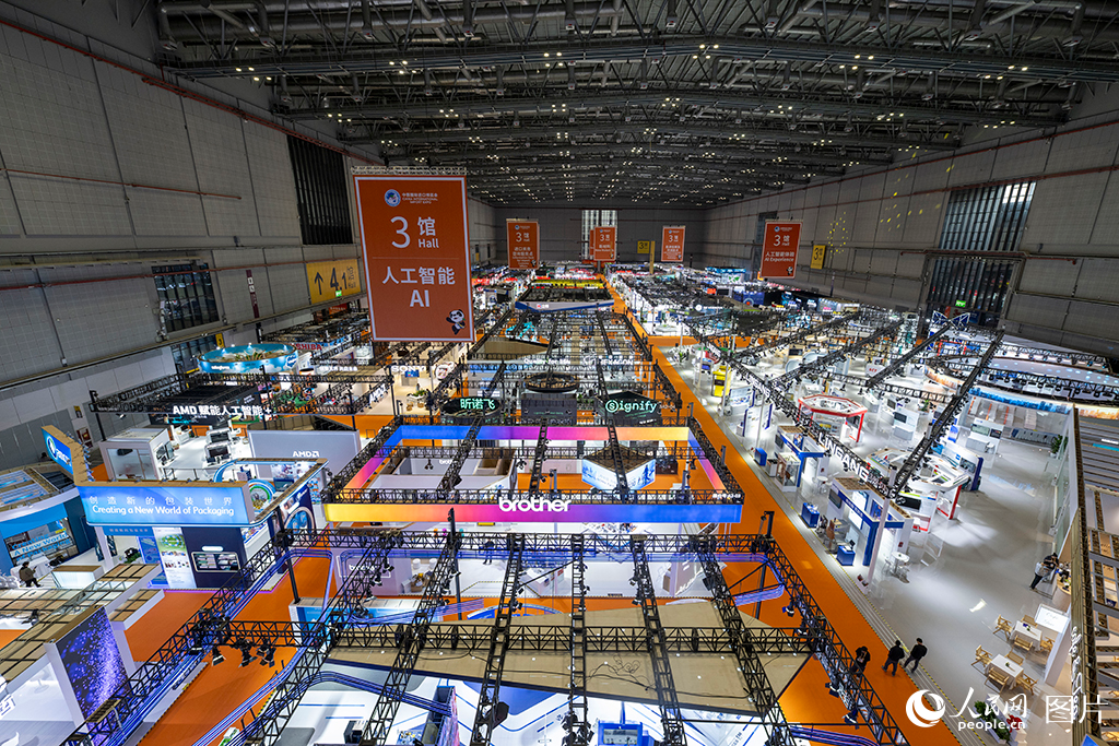 上海：第八届进博会布展工作基本完成【2】