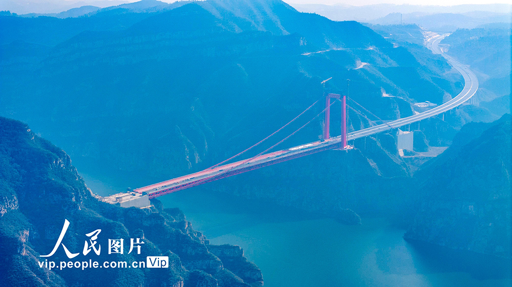 河南洛阳:济新高速公路黄河三峡大桥建设加快推进【3】