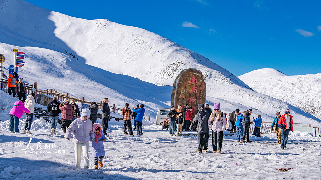 四川康定:折多山白雪皑皑【6】