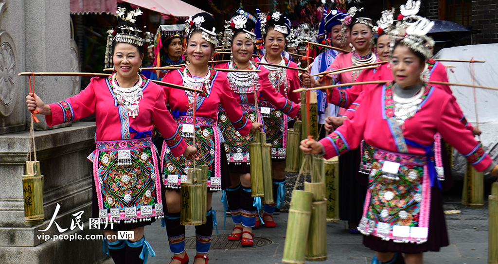 广西龙胜:“糯粑节”庆丰收【4】