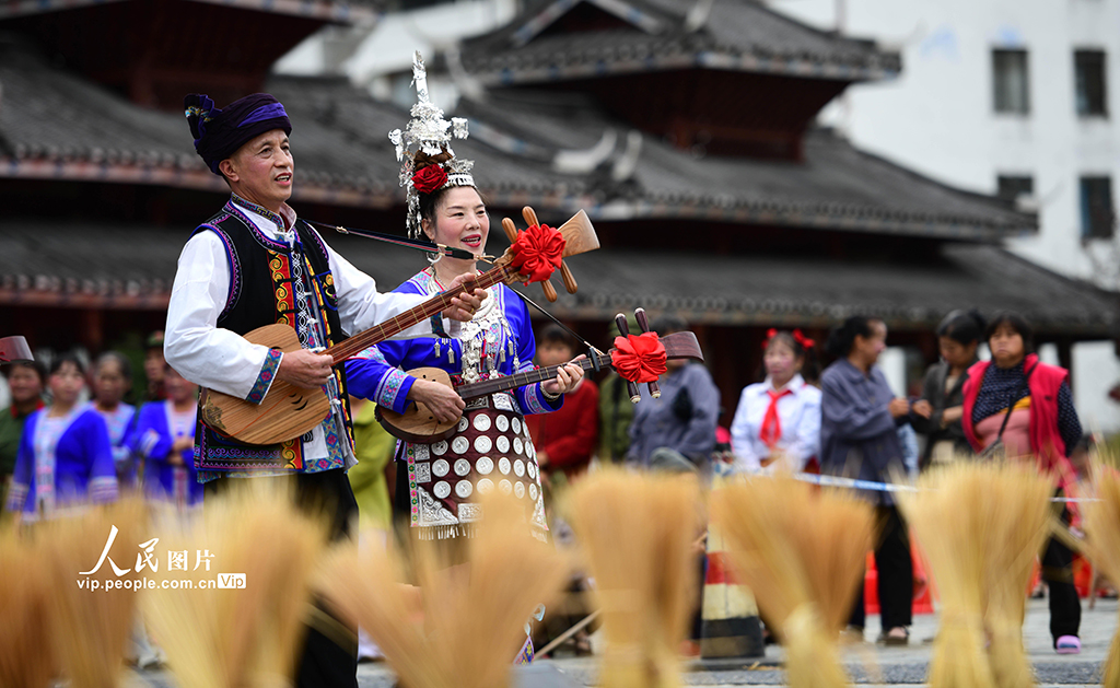 广西龙胜：“糯粑节”庆丰收【5】