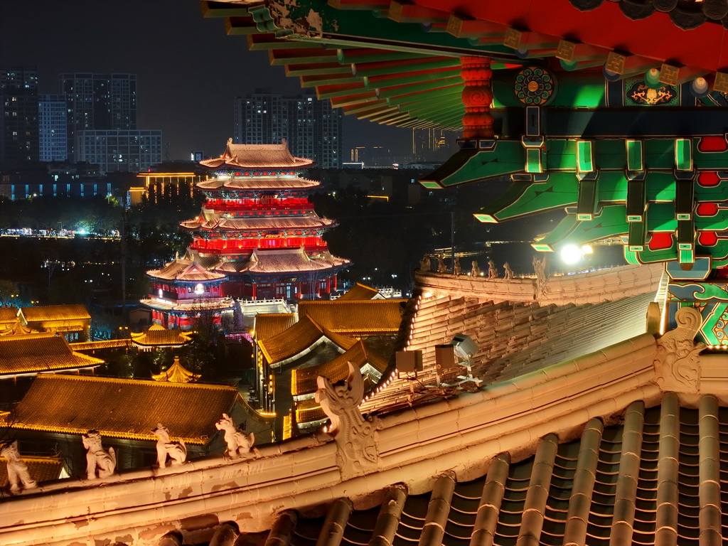 京杭大运河沧州段沿线的朗吟楼(11月11日摄,无人机照片)。