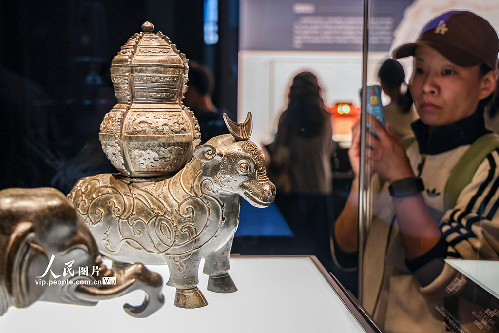 上海：上博与美国纽约大都会艺术博物馆联合举办宋元明清铜器特展【7】