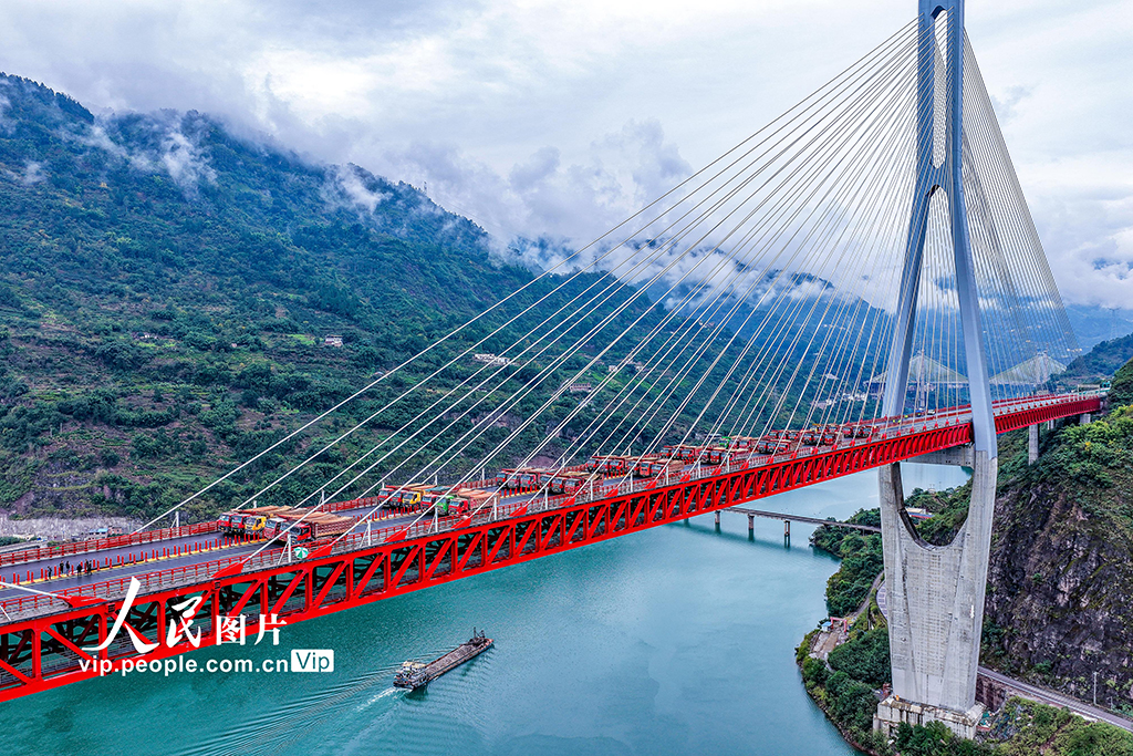 四川屏山：新市金沙江特大桥完成荷载试验【3】