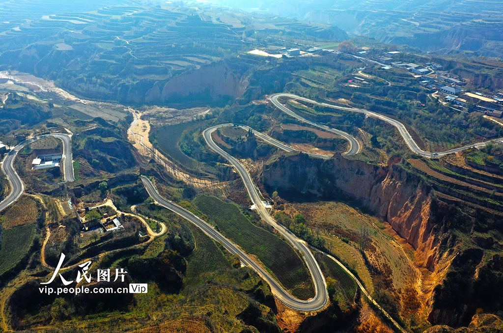 山西平陆:“四好农村路”助推乡村振兴【7】