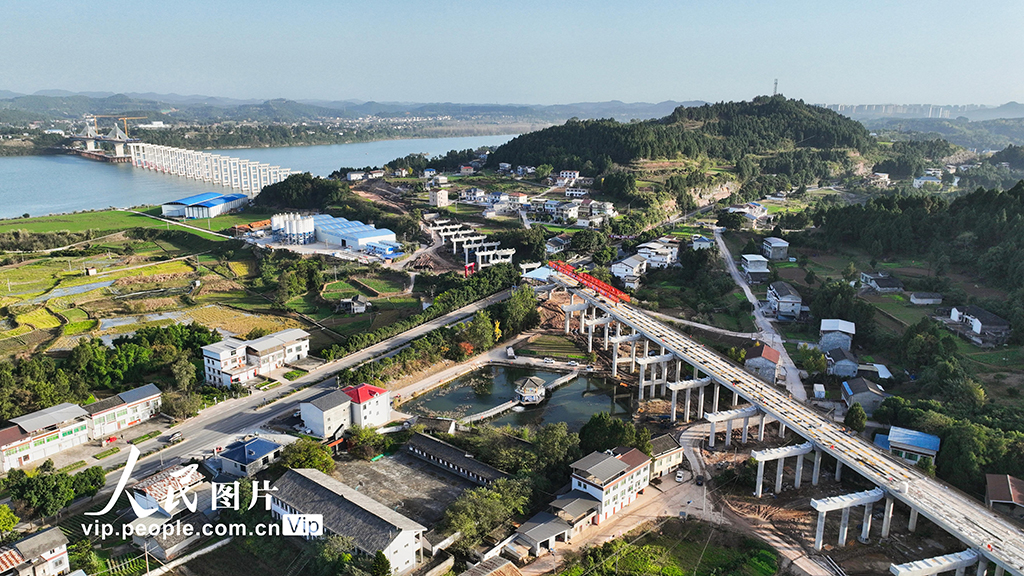 四川阆中:阆营高速嘉陵江特大桥建设有序推进【5】